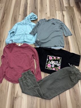 Girls Youth XL clothing lot J14